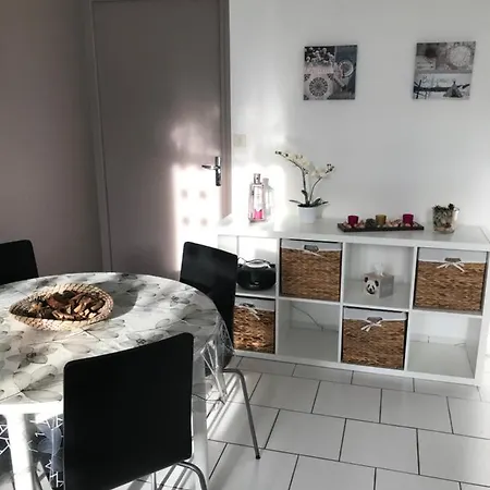 شقة Anais